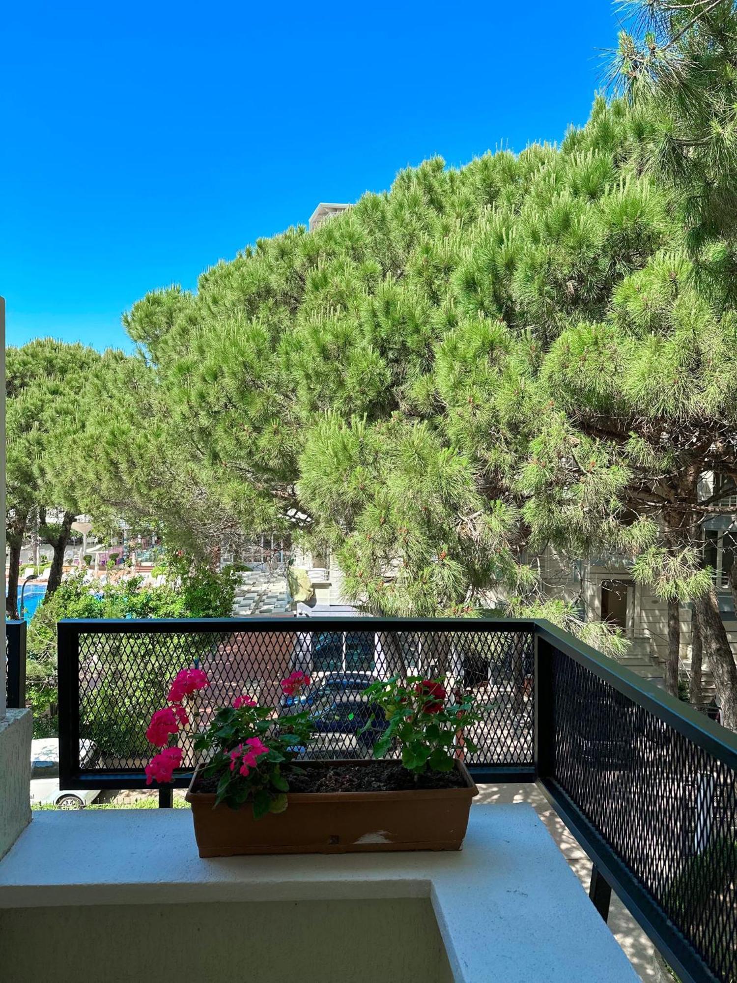 Okej Hotel Golem  Dış mekan fotoğraf